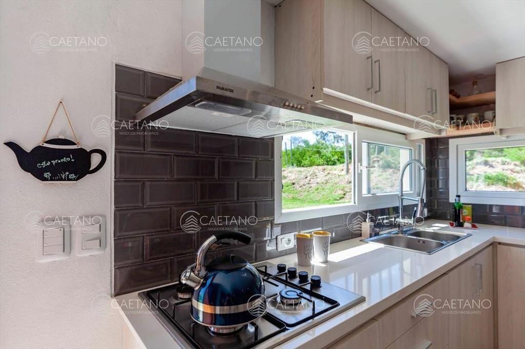 Venta Casa - 3 dormitorios + Parrillero - , Punta