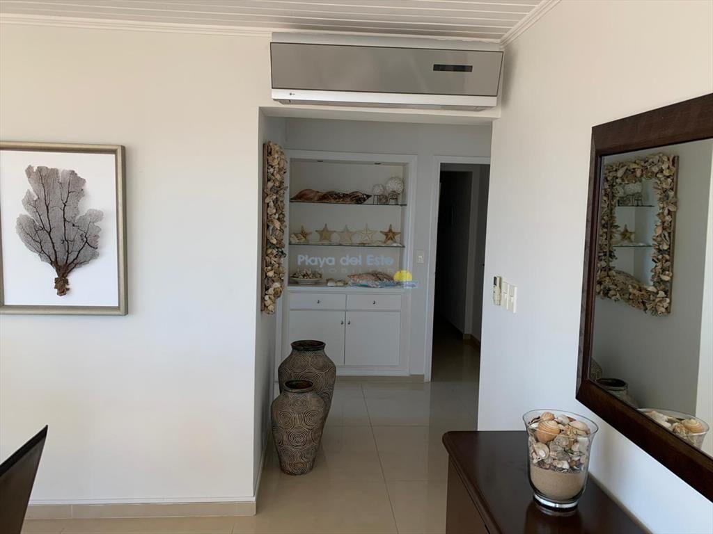 Apartamento en Alquiler de 3 dormitorios en , ,