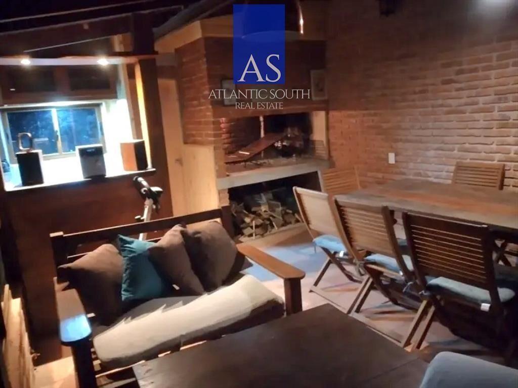 Casa 3 dormitorios construcción tradicional con