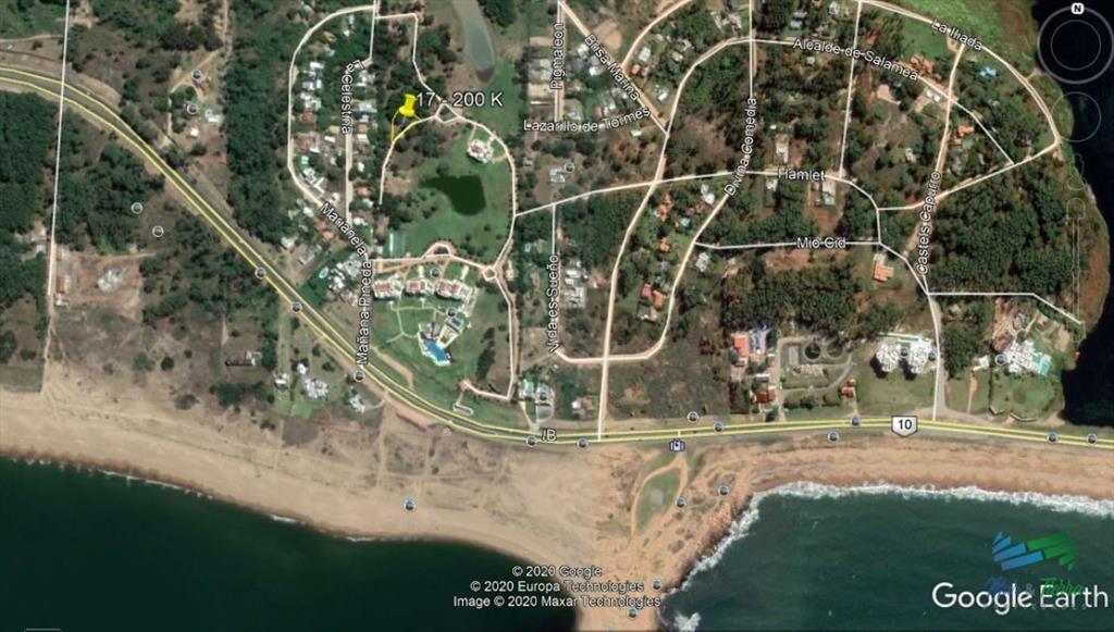 Vendo terreno de 1002 m2 en Playa Mansa Punta del