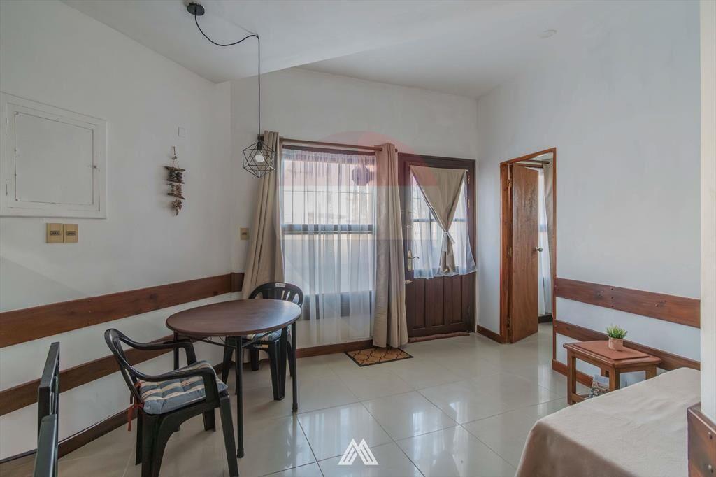 VENTA-Apto tipo casa en planta baja-PARQUE BATLLE