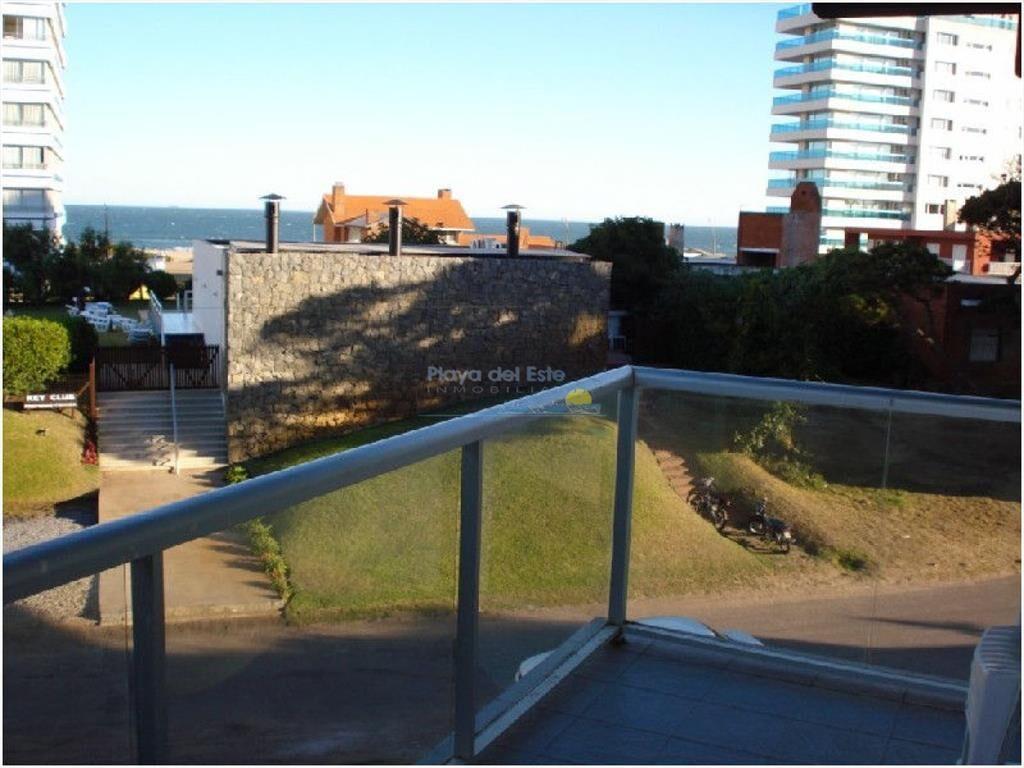 Apartamento en Brava, 2 dormitorios *