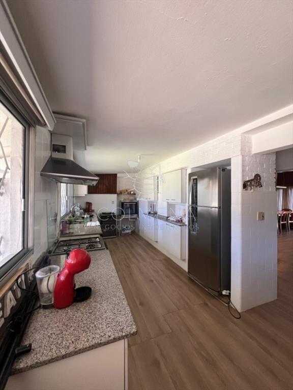 Amplia casa en Cantegril, Punta del Este. 509m2 y
