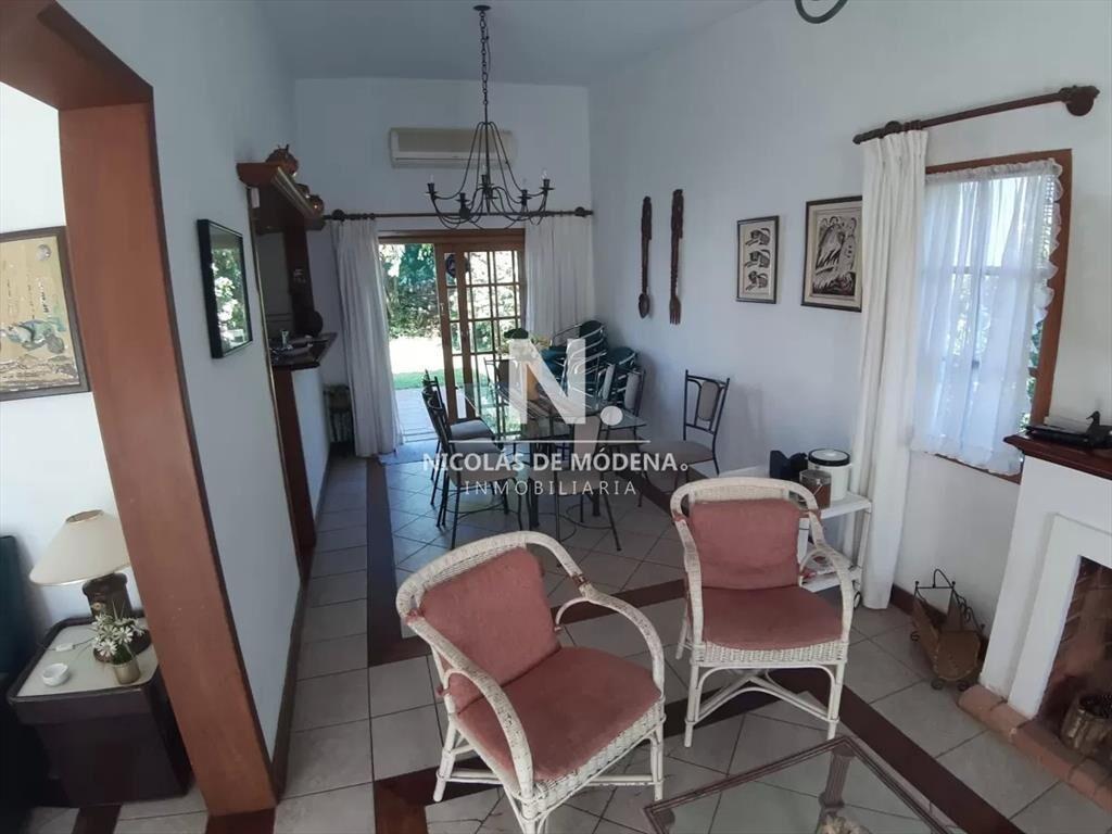 OPORTUNIDAD. VENDE CASA EN PLAYA MANSA, PUNTA DEL