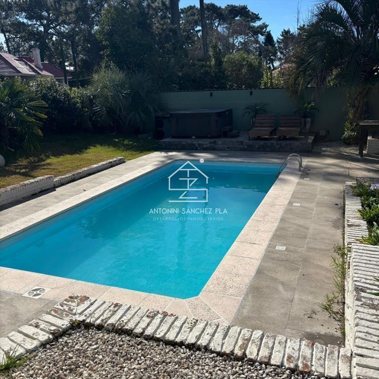 5 DORMITORIOS EN CANTEGRIL CON PISCINA