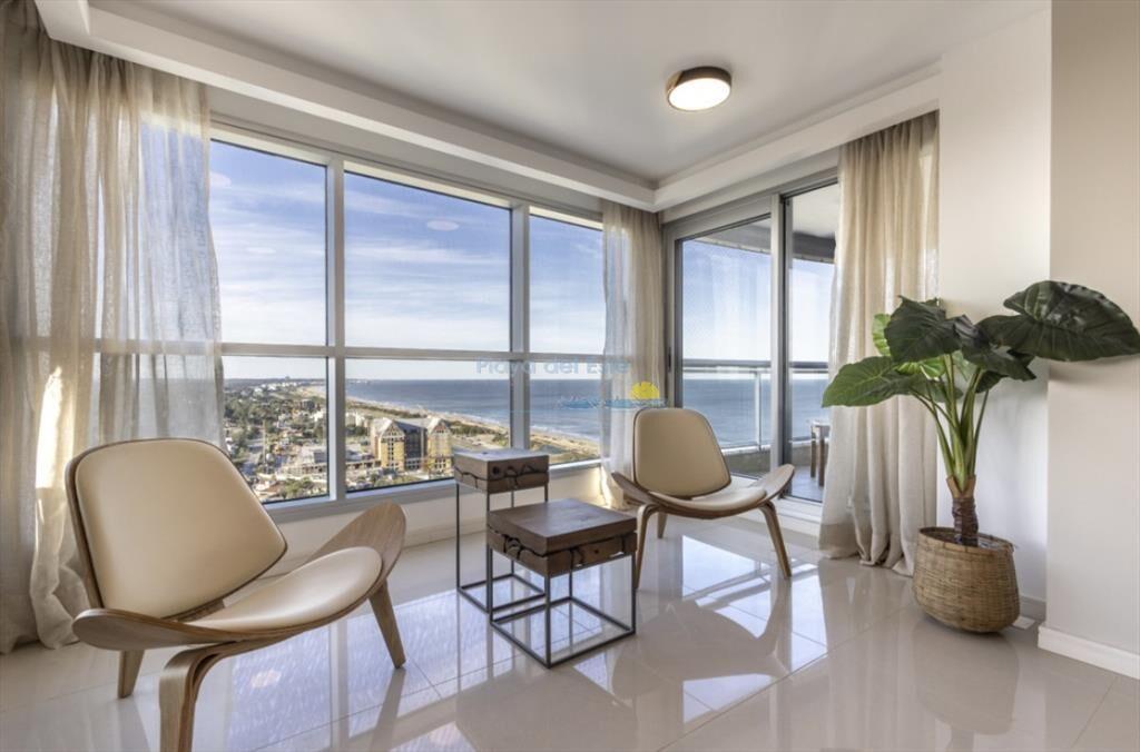 Moderno Penthouse con Vista al Mar, en Playa 3 y