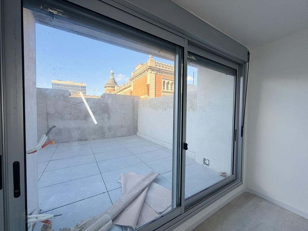 Venta apartamento 1 dormitorio con patio en Cordón a estren