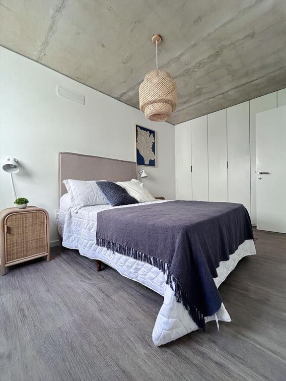 Venta apartamento 1 dormitorio amoblado con terraza en pale