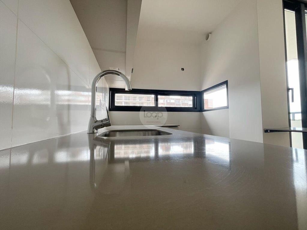 APARTAMENTO A ESTRENAR CON TERRAZA