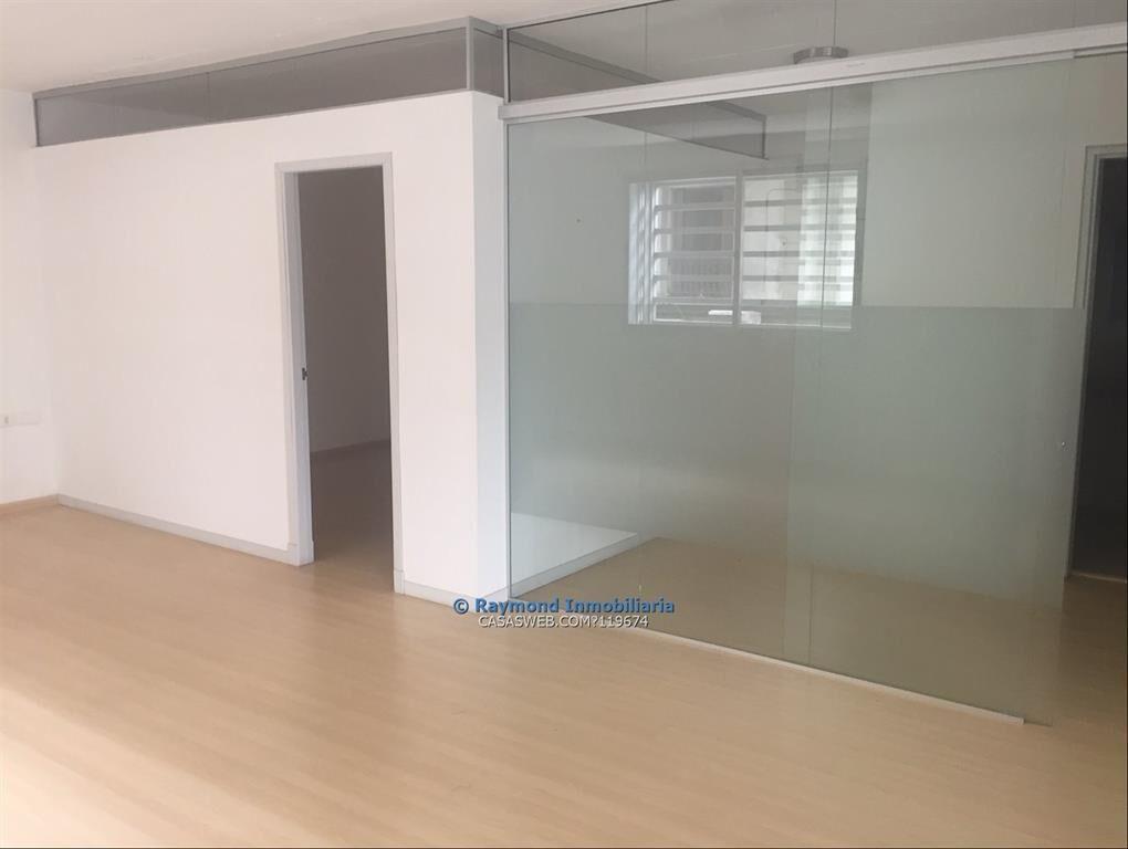 Oficina de 55m2 con garaje en Ciudad Vieja