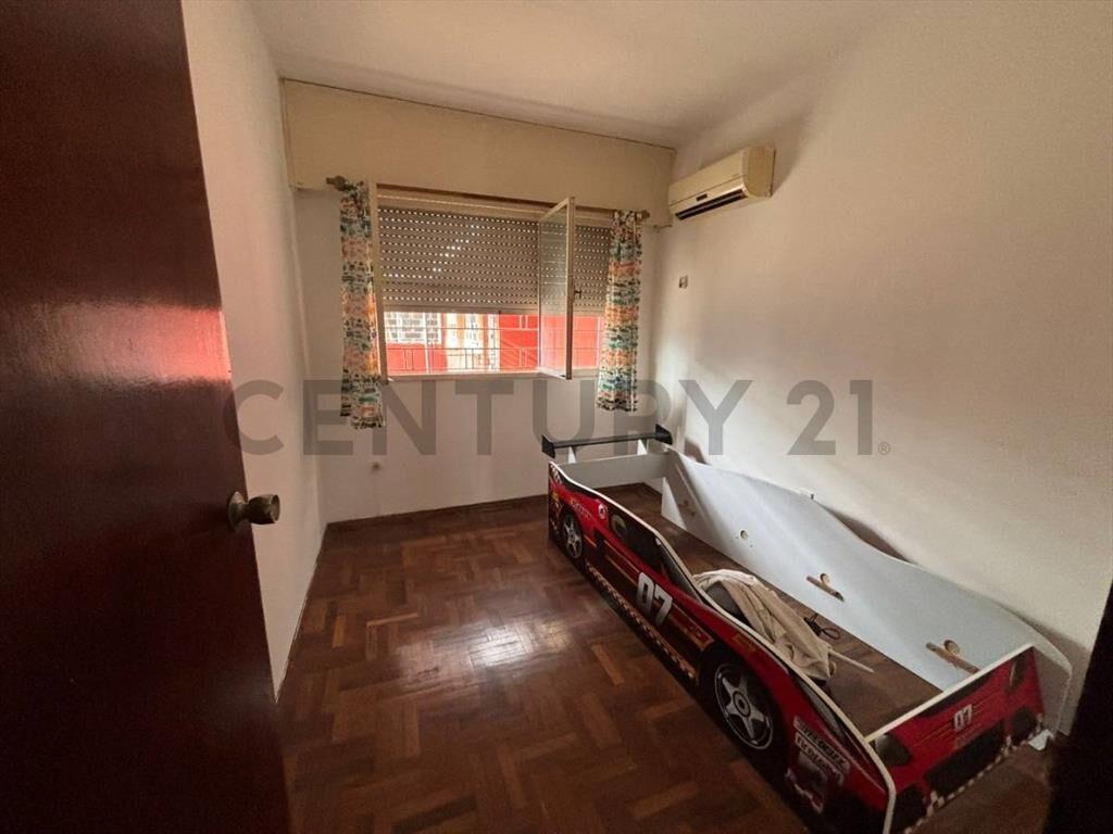 Venta Casa 3 Dormitorios + Apto Barrio Ituzaingó USD.149....
