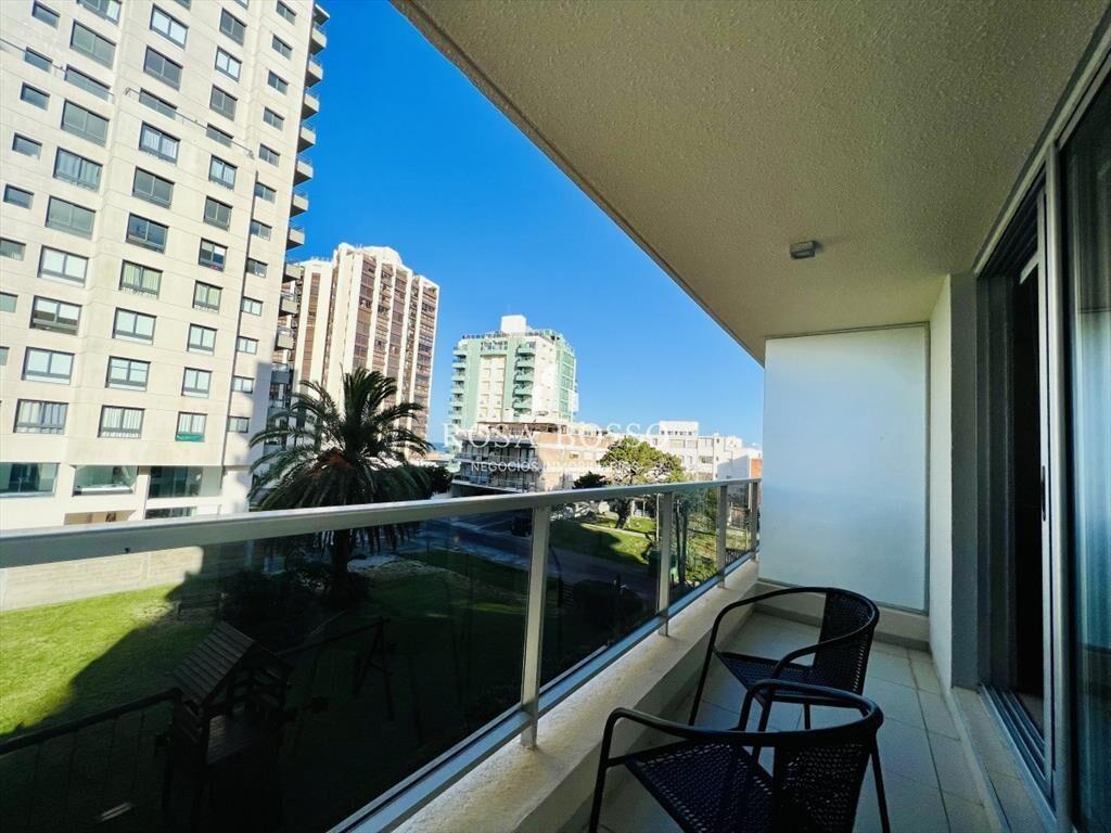 Venta Departamento 1 dormitorio y medio Punta del