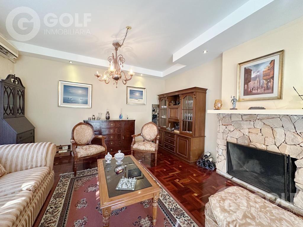 Venta de Casa 4 dormitorios en Carrasco Sur