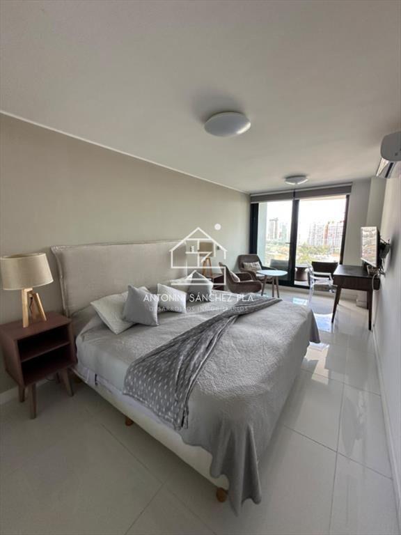 Venta apartamento tres dormitorios Punta del este