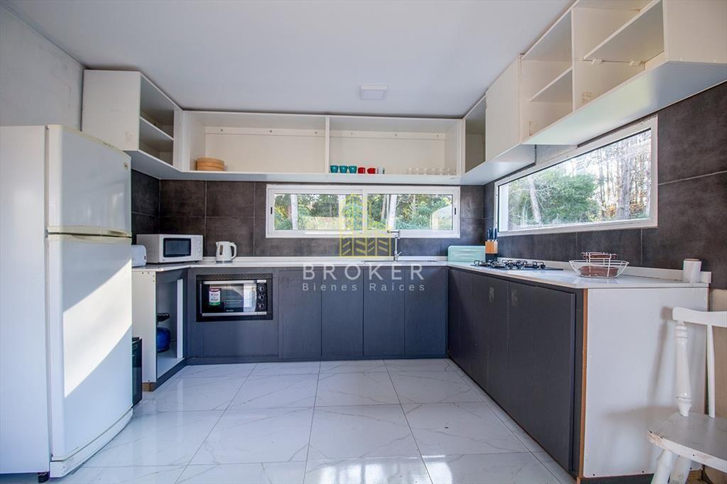 Oportunidad en venta de casa en barrio privado, 3