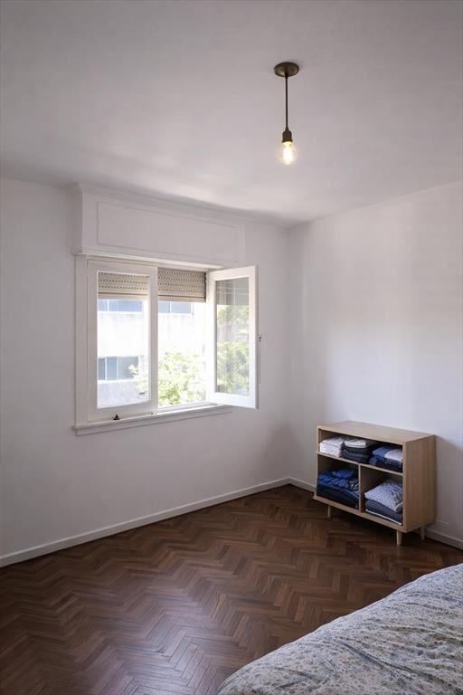 Venta apartamento al frente 3 dormitorios . Tres Cruces (Al