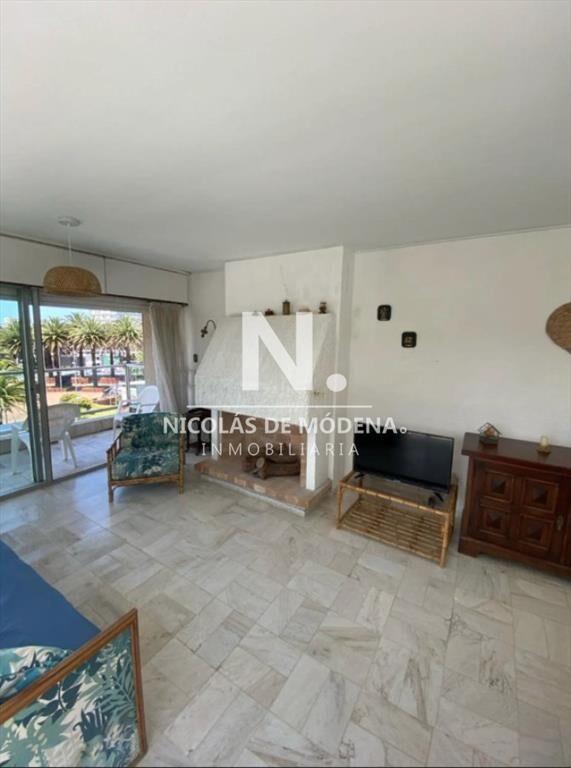 Apartamento en alquiler en la peninsula de 2 dormitorios