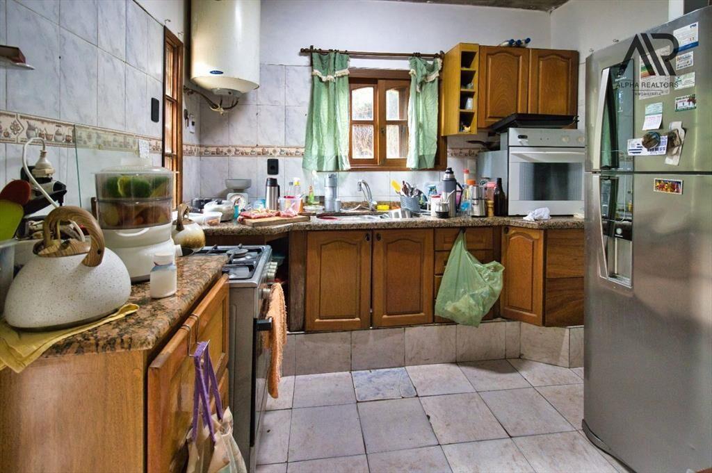 Casa en venta c/ cochera en Biarritz