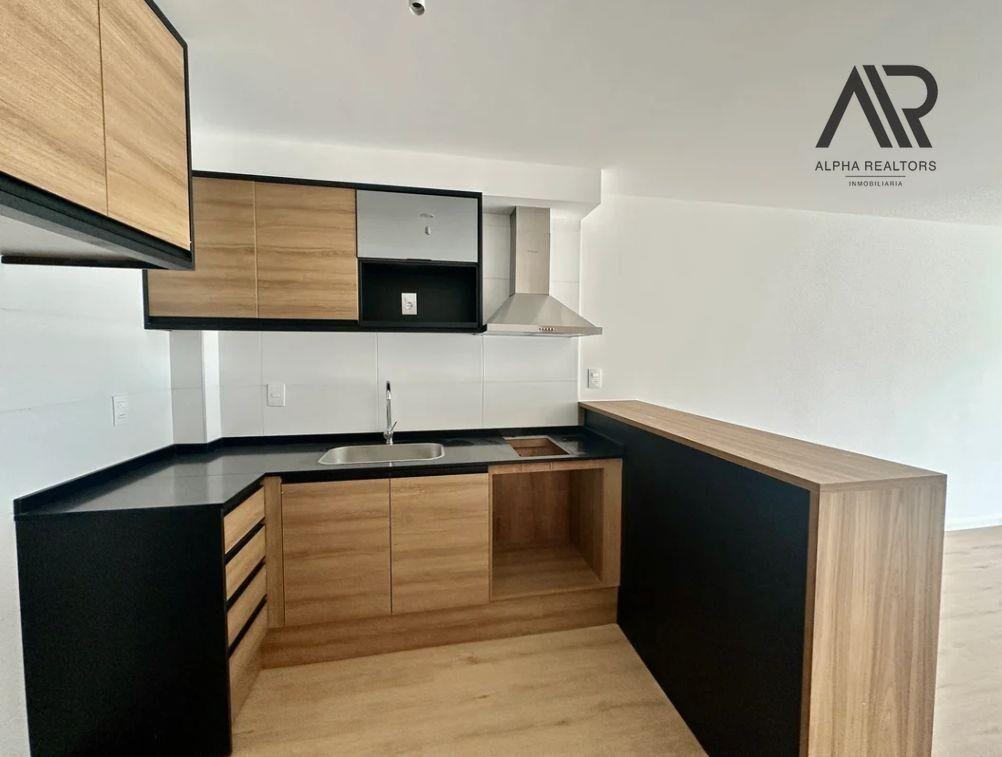 Apartamento en alquiler c/ cochera en Barrio Golf