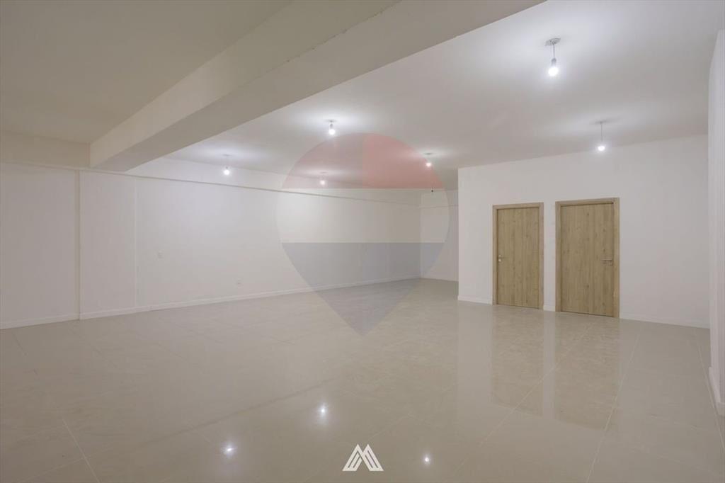VENTA LOCAL COMERCIAL SOBRE 18 DE JULIO, CORDÓN