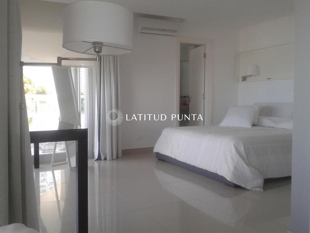 Brava, apartamento de 3 dormitorios más