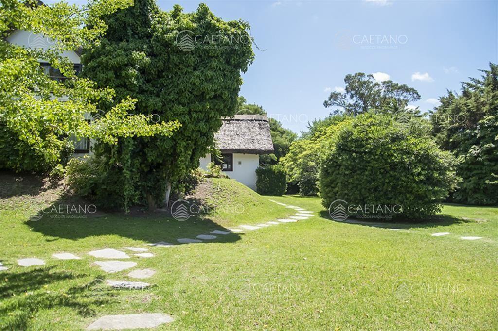 Casa de gran porte en Golf, Punta del Este