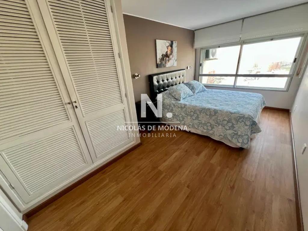 Elegante apartamento a la venta de 3 dormitorios