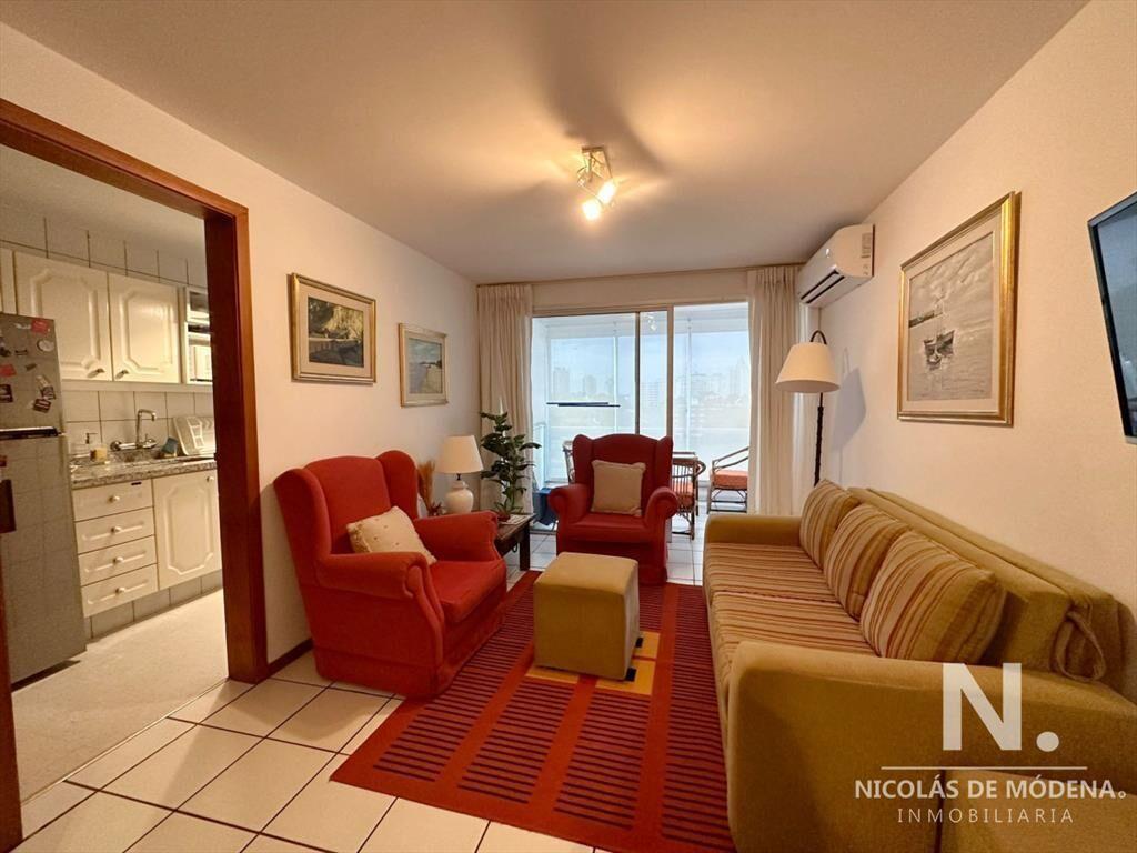 Departamento En Venta, Edificio Cap Breton, Mansa - Punta
