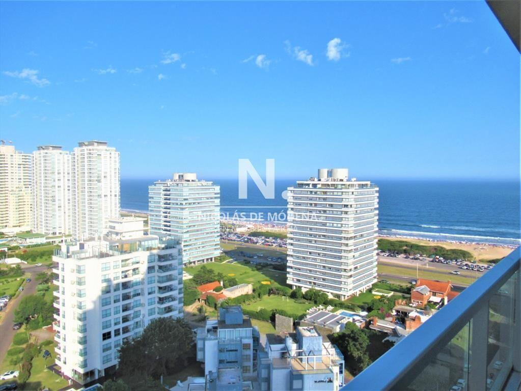 En venta espectacular Apartamento en Brava- Punta
