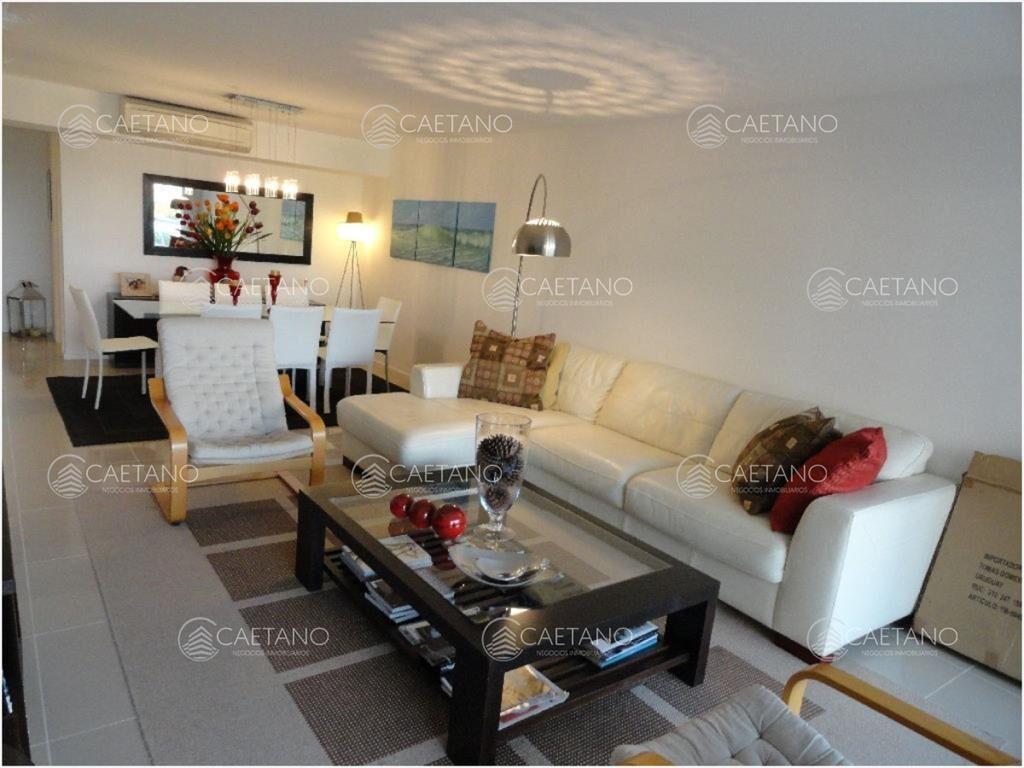 Apartamento en Punta del Este, Brava