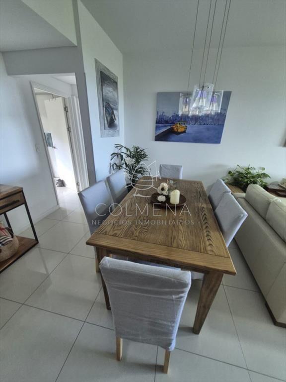 Apartamento en venta primera linea Playa Mansa 2