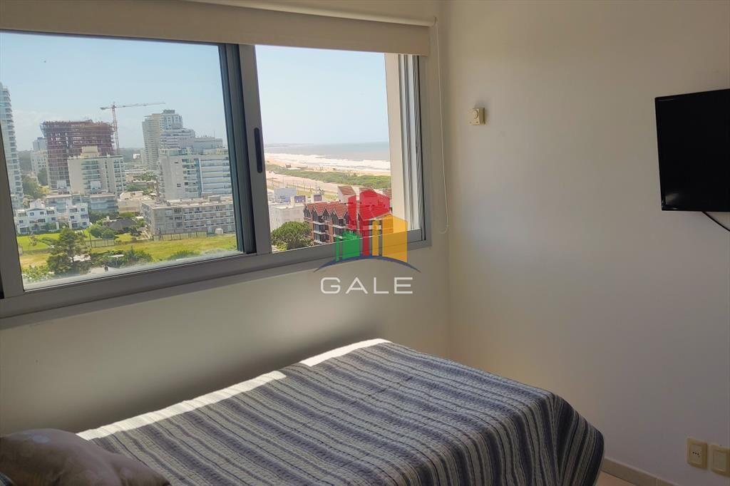 Excelente apartamento con vistas a playa brava!