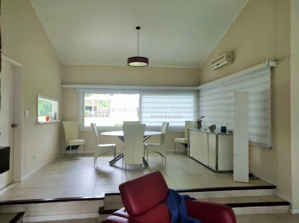 VENTA DE CASA DE 3 DORMITORIOS EN SAN RAFAEL DEL