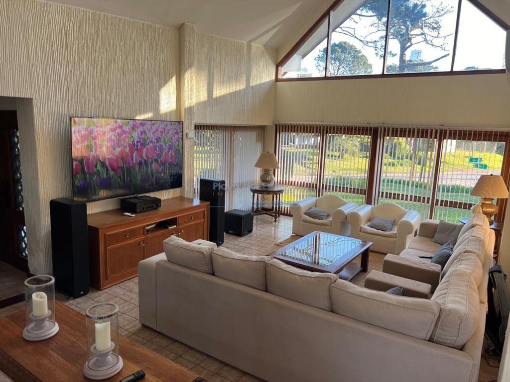 Casa en Venta en Barrio Lugano , Punta del este
