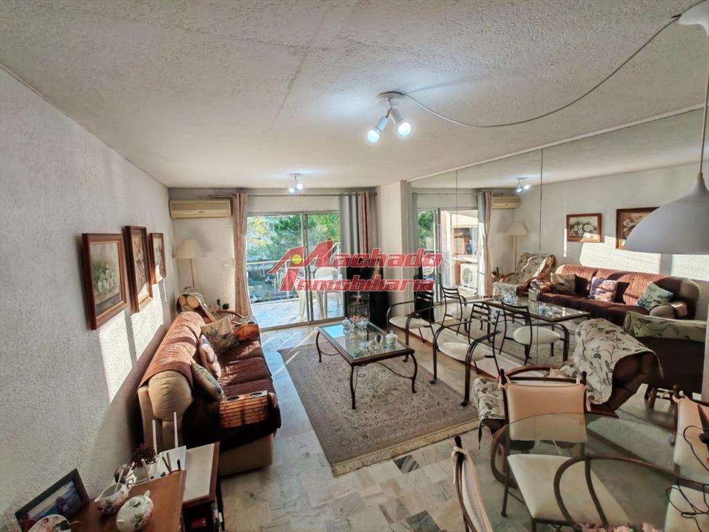 OPORTUNIDAD VENDO APTO EN TORRE MARFIL 2 DORM + 2