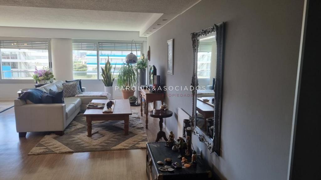 Apartamento en venta en Tiburón, Punta del Este.