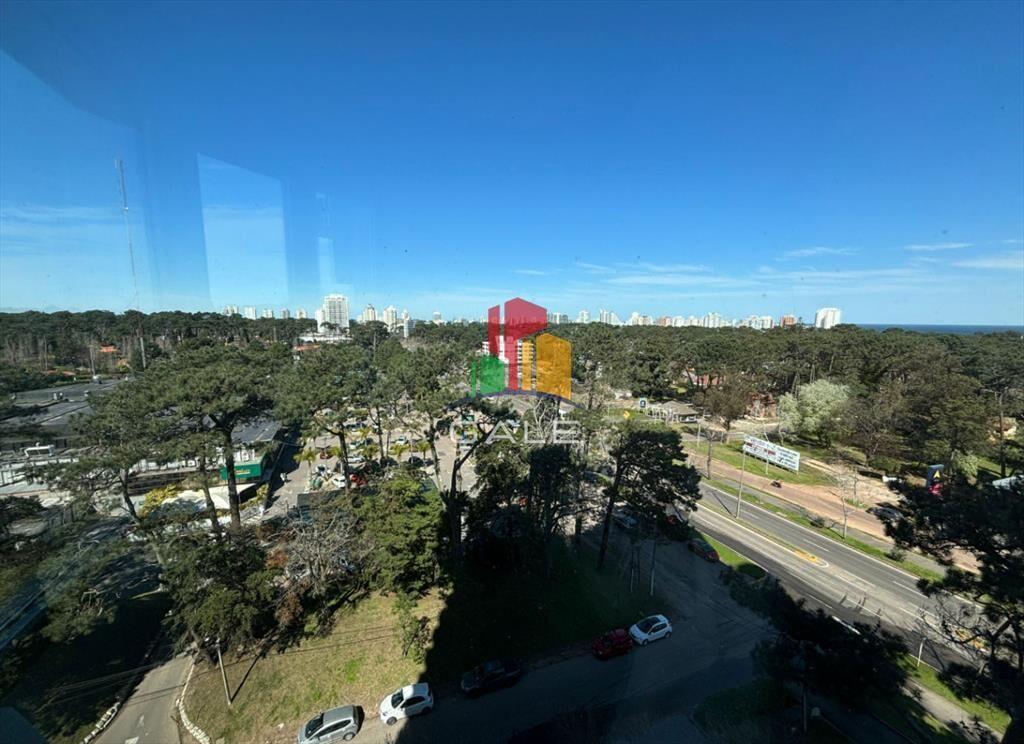 OPORTUNIDAD, BAJO DE PRECIO! Hermoso Y Amplio en