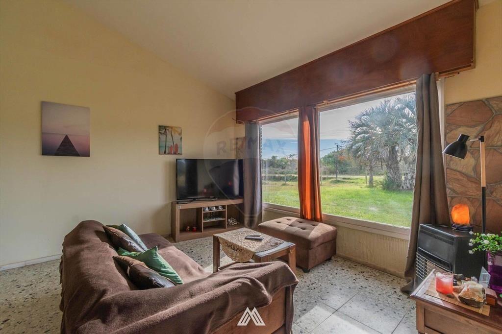 Venta de campo 5,8Ha. con casa en La Montañesa