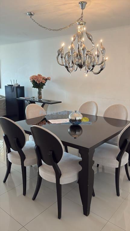 Apartamento en Alquiler de 3 dormitorios en Punta