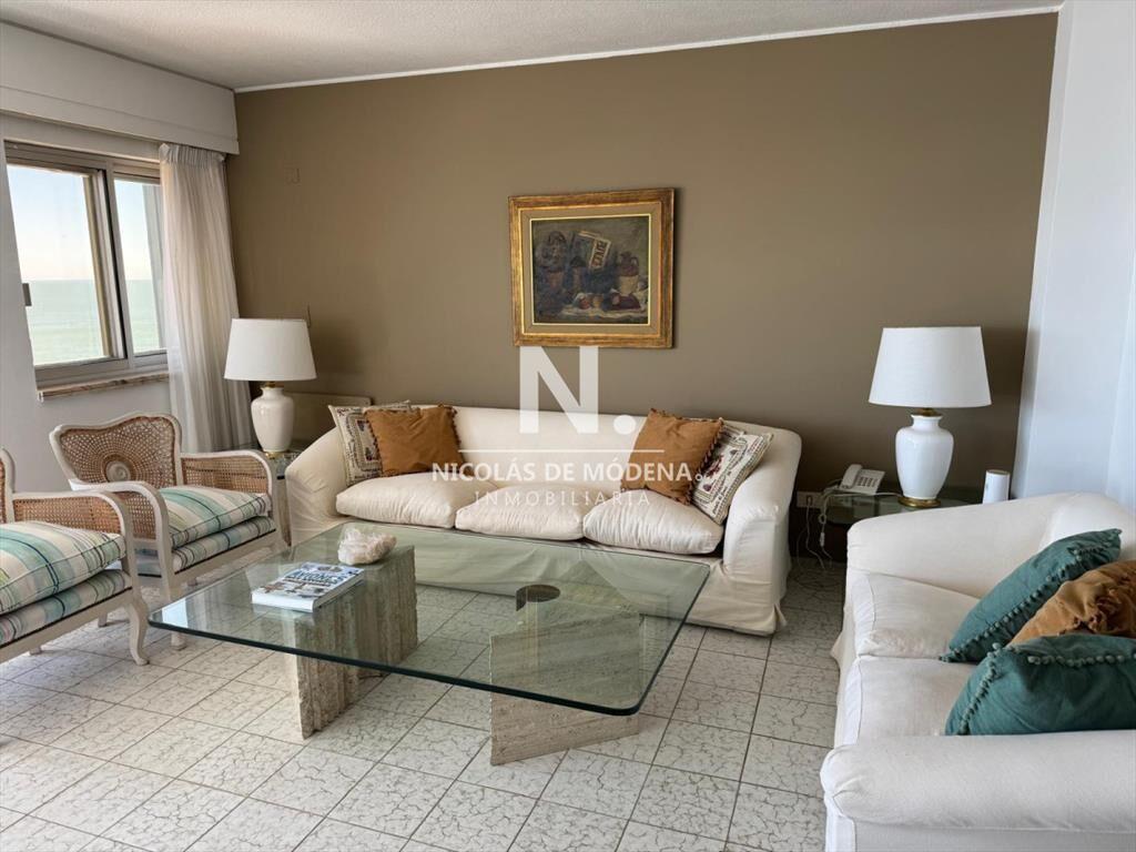 APARTAMENTO EN VENTA EN TORRE VAN GOGH, VISTA AL