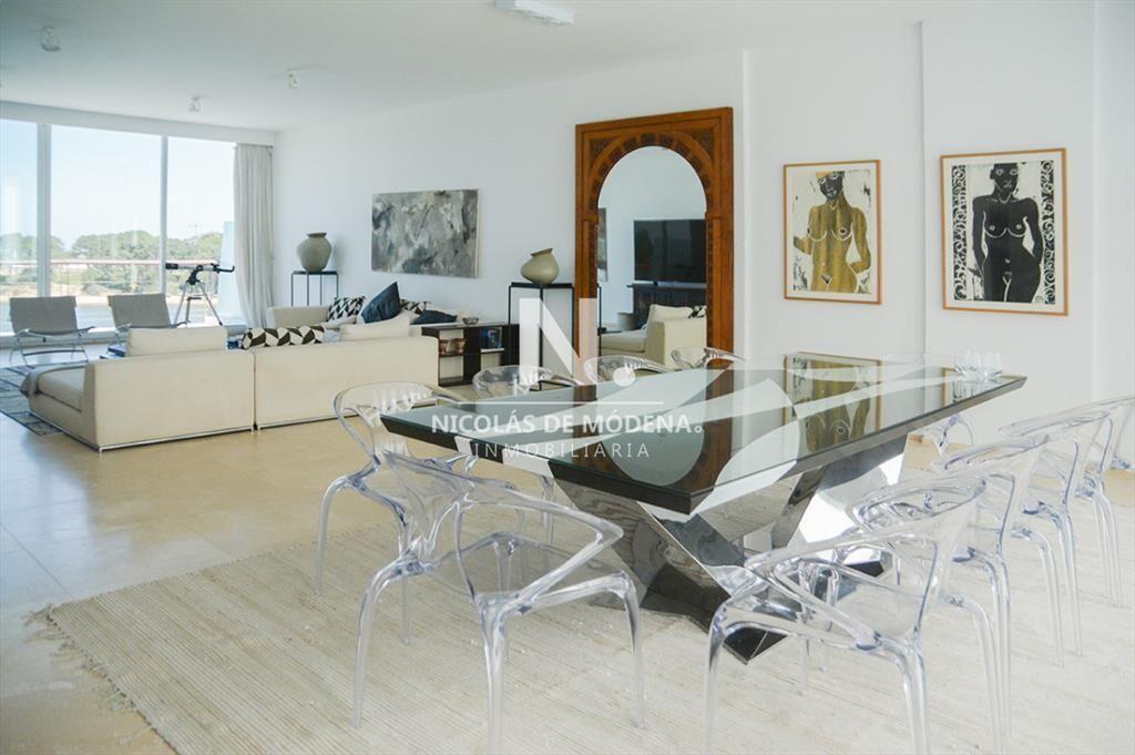 En venta pent-house en Punta del Este de 4