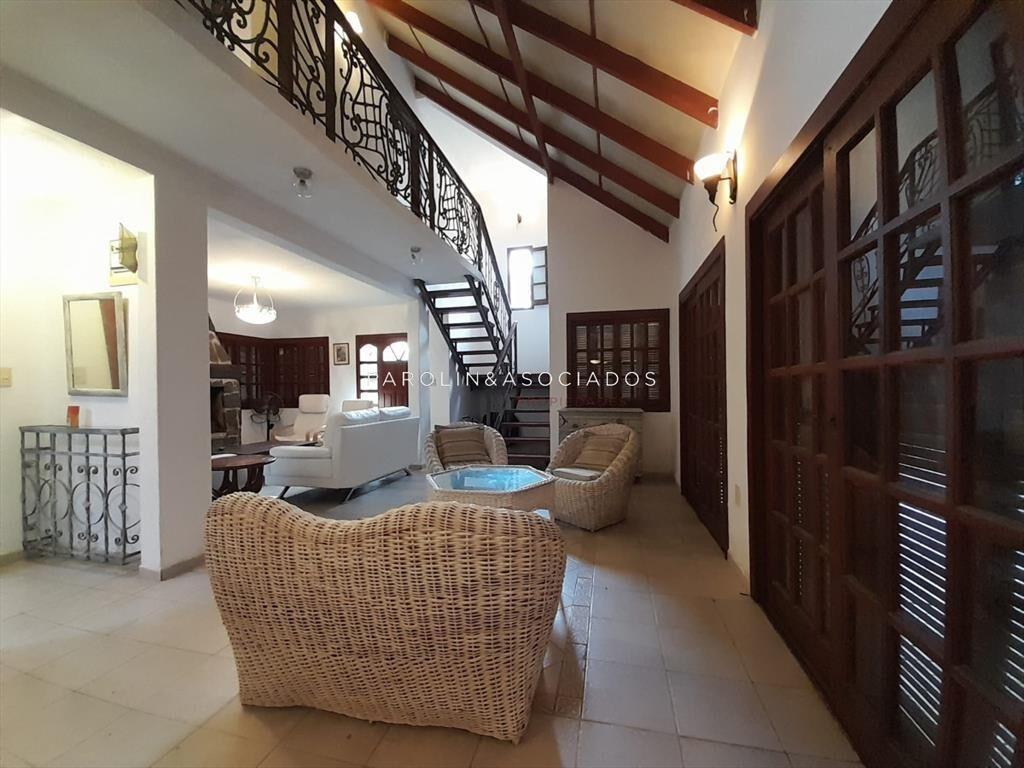 Linda casa en venta en La Barra, Punta del Este.