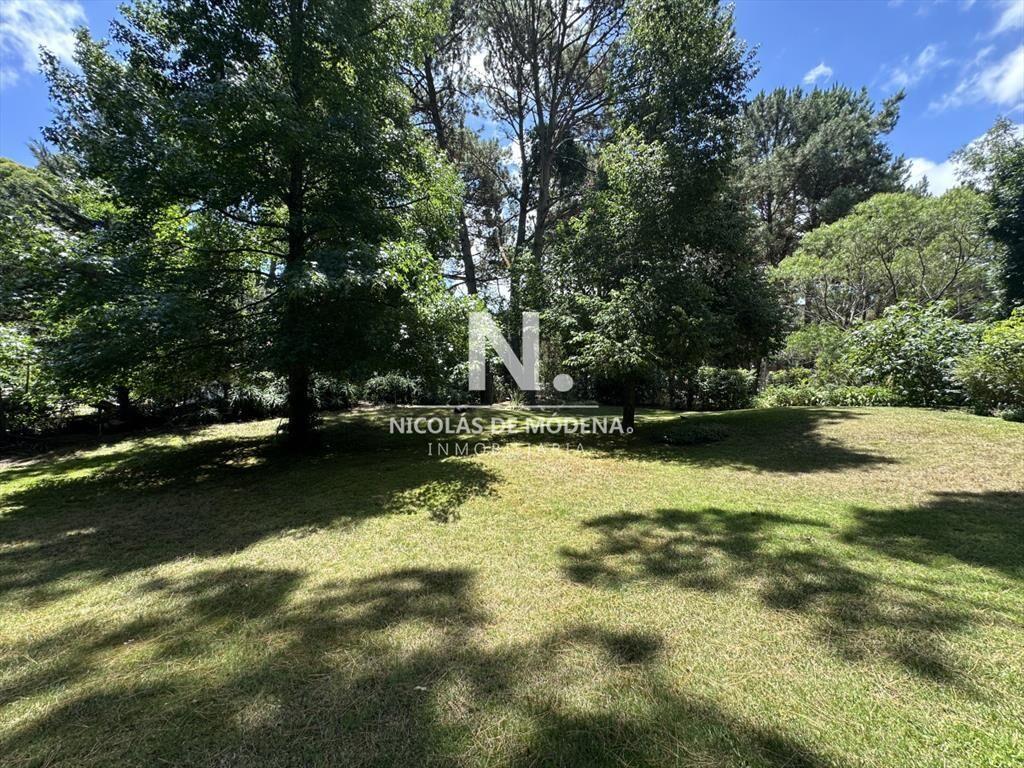 Venta casa en zona Portezuelo bosque, Punta