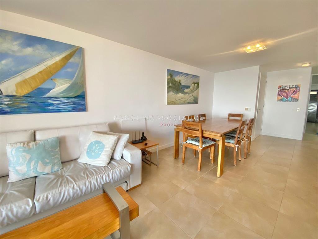 Apartamento en venta de 3 dormitorios en Punta