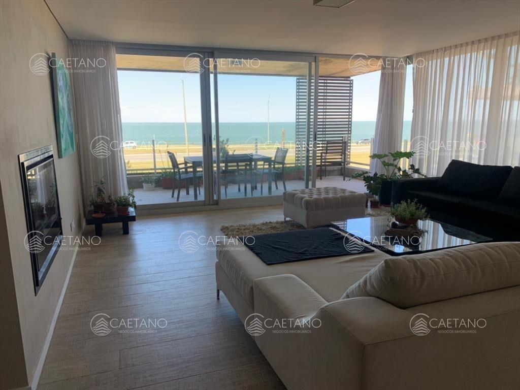 Apartamento en venta 3 dormitorios en la Mansa