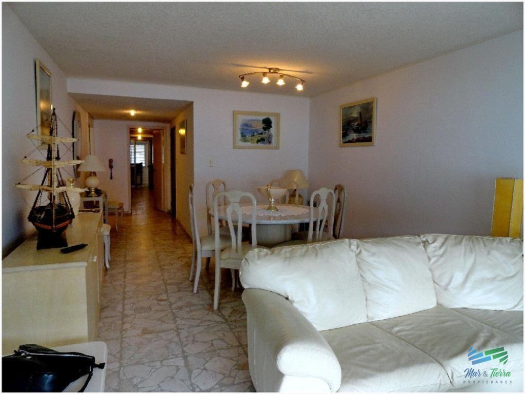 Apartamento súper amplio y cómodo , con vista,