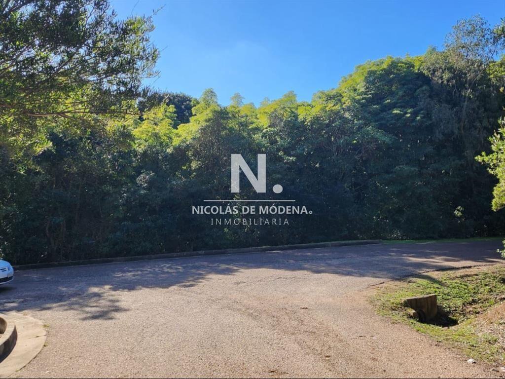 Vende terreno amplio de 4226 m2, en Las Cumbres-
