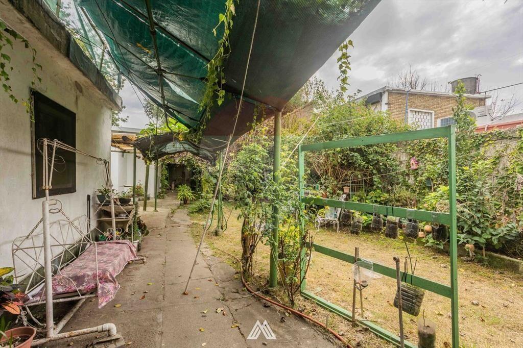 SE VENDE CASA 3 DORM. MAS MONOAMB, MAS APARTAMENTO