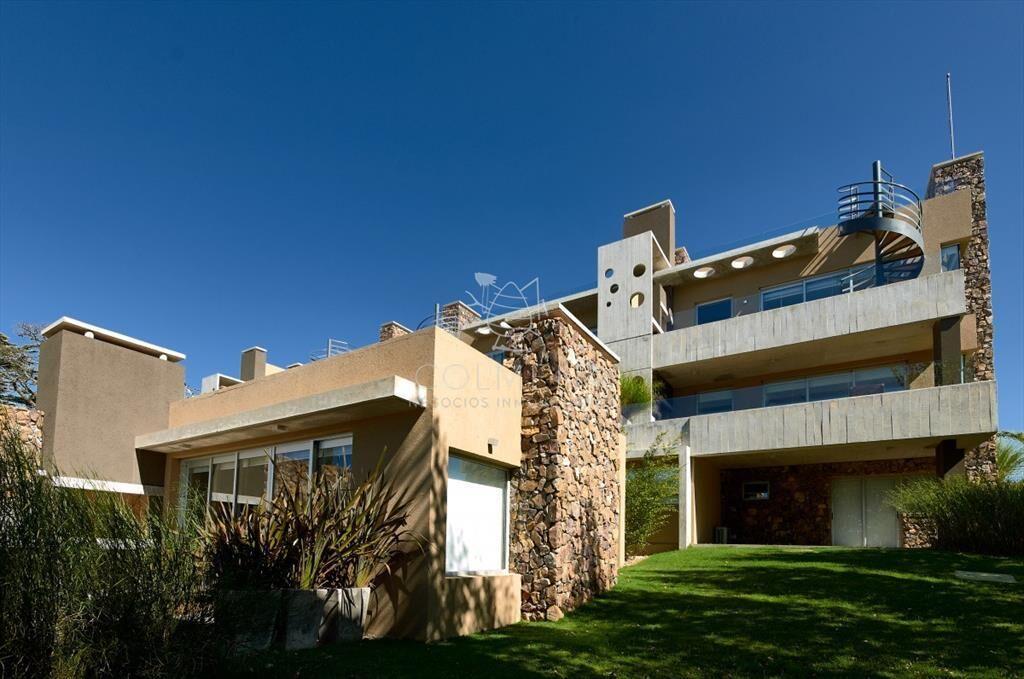 Apart de 2 dormitorios, Edificio Q Punta Ballena