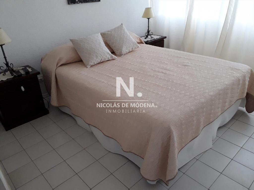 Apartamento en Alquiler de 1 dormitorio en Torre